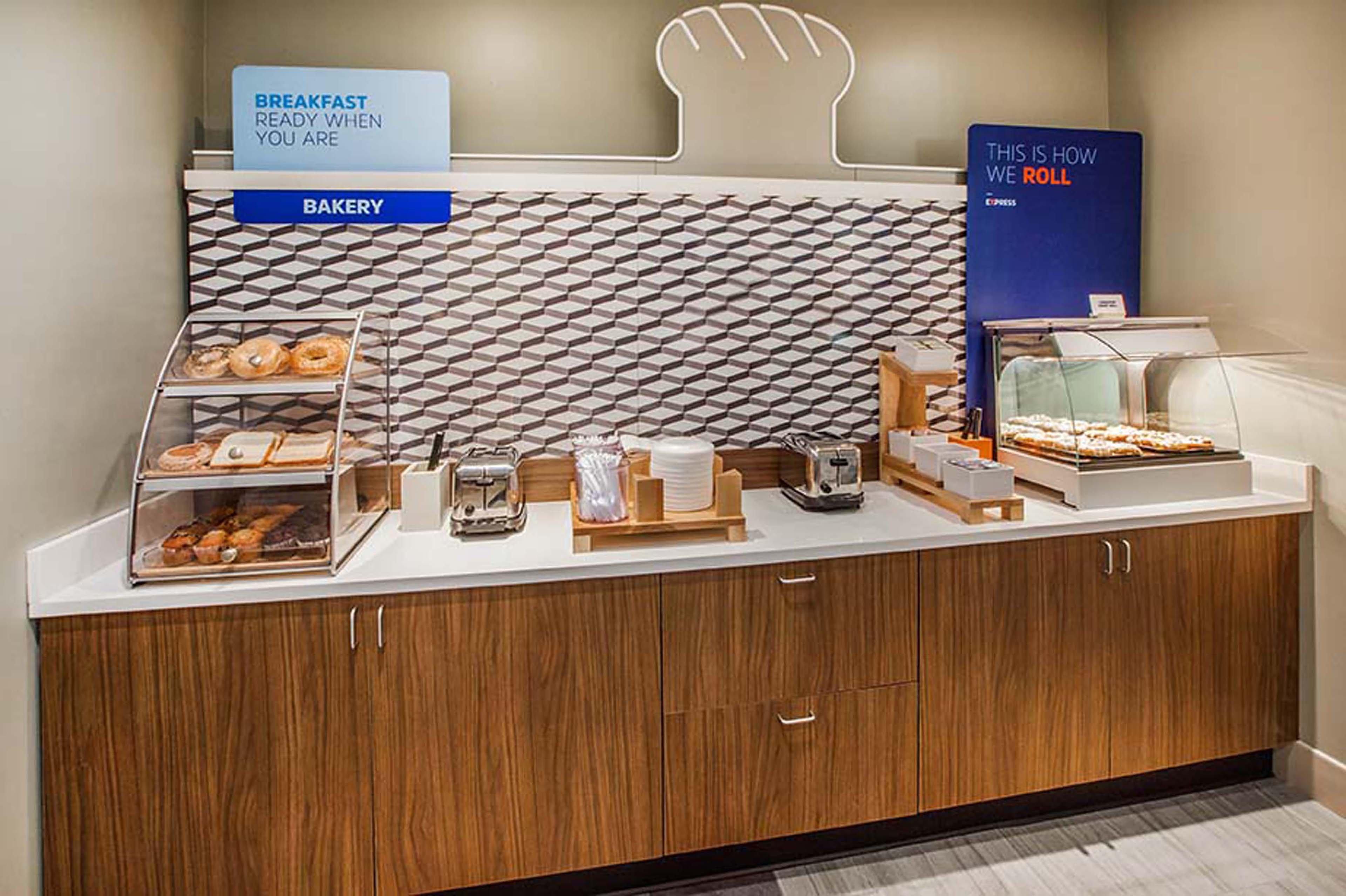 Holiday Inn Express Manhattan Midtown West By Ihg Нью-Йорк Экстерьер фото