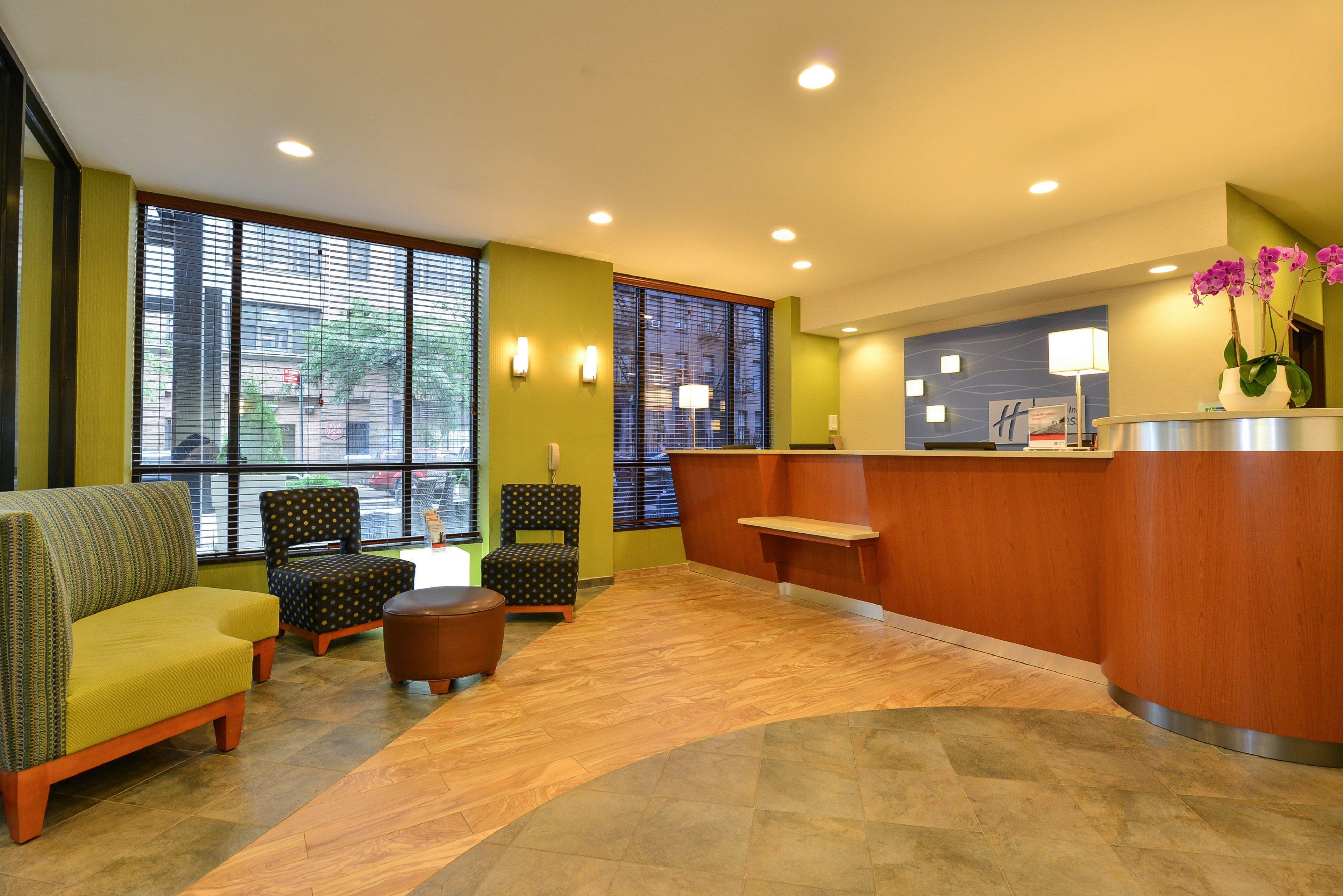 Holiday Inn Express Manhattan Midtown West By Ihg Нью-Йорк Экстерьер фото