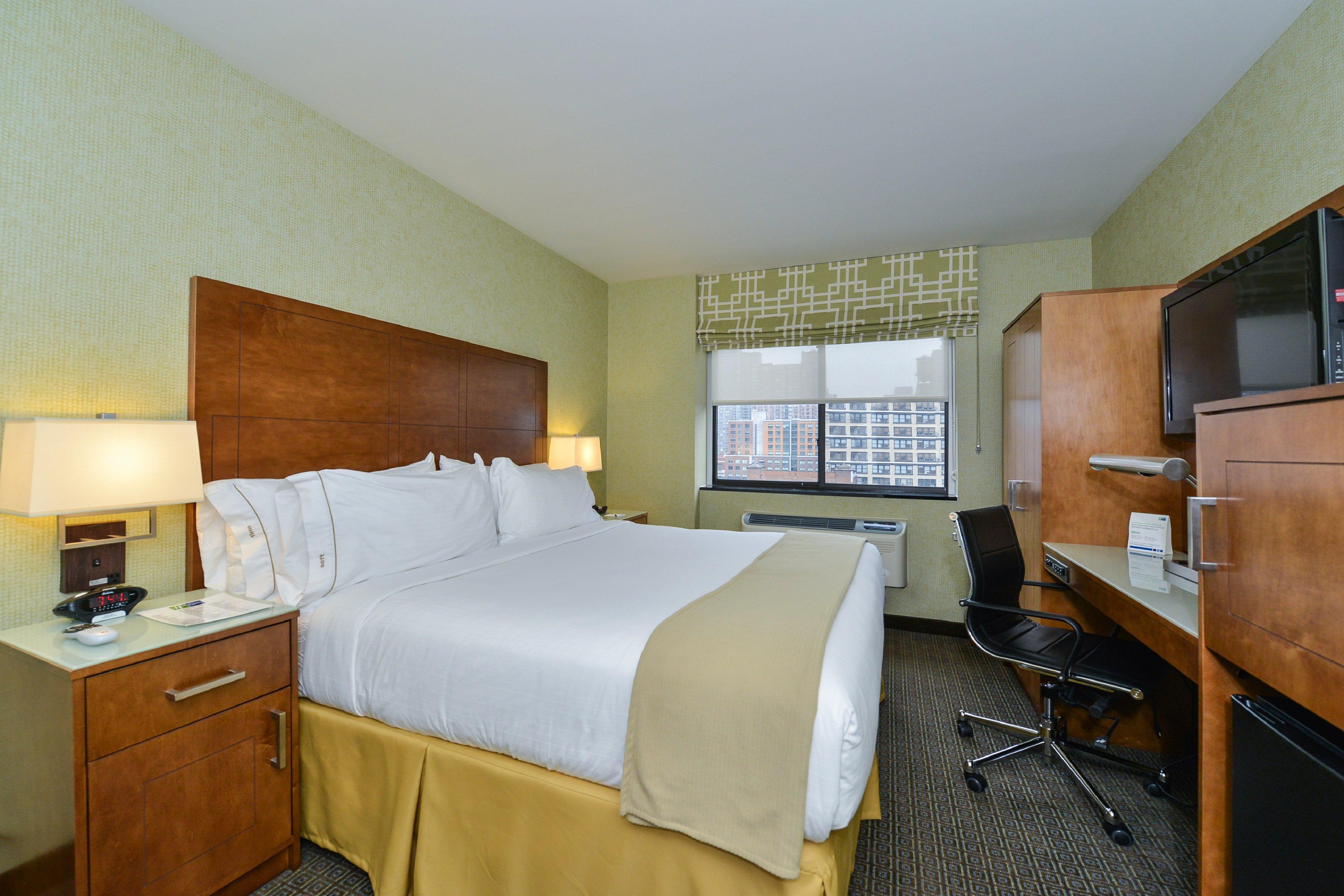 Holiday Inn Express Manhattan Midtown West By Ihg Нью-Йорк Экстерьер фото